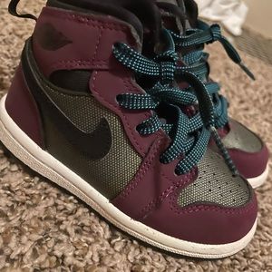 Burgundy black and blue toddler Nike 7c